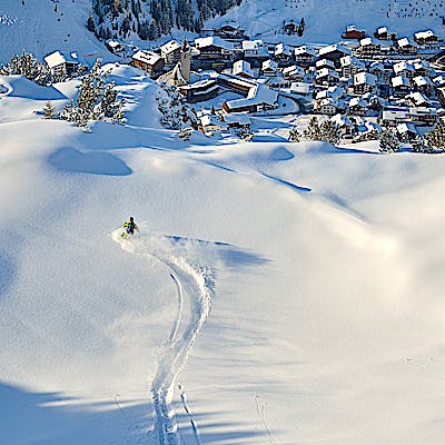 Cover image for At home on the Arlberg