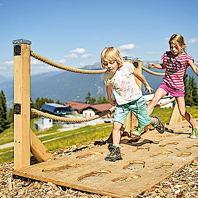 Cover image for Family. Experience. Pure. Nature. In short: Mutteralmpark!