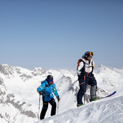 Titelbild für Improve your skills! Ski touring
