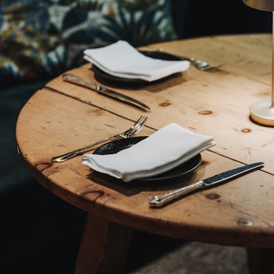 HOTEL BERGHOF BAR LOUNGE II 230911 009 A Lamprecht