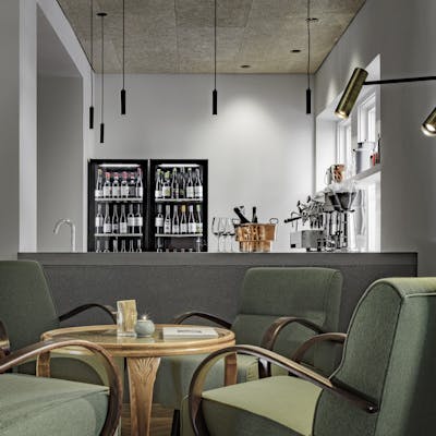 Bar 1