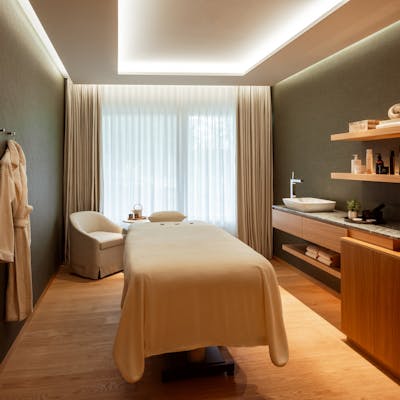 RWFSL Facilities Spa Asaya Spa Treatment Room